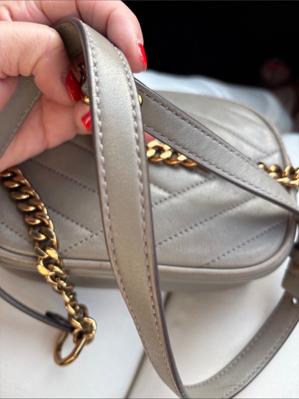 Tory Burch Quilted Leather MC Camera Bag in Taupe with Gold Logo - Picture 7 of 11